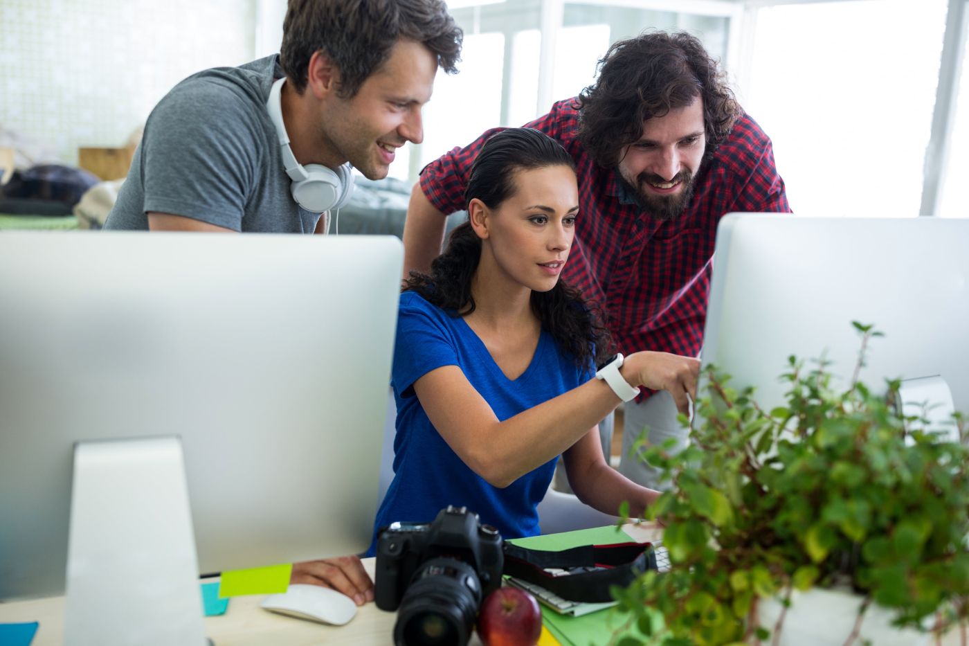 Equipe de marketing Trabalhando técnicas de SEO Na Mesa 1 - Auster Inteligência Contábil